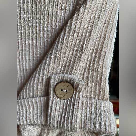 Modern Attraction tan women's top - Picture 5 of 7